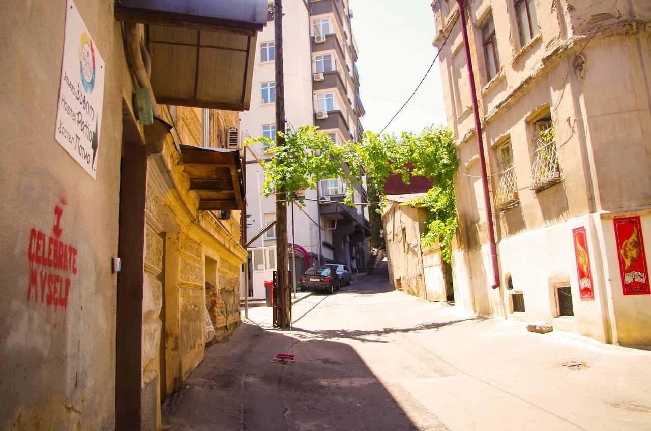 Patio Hostel Tbilisi Exterior photo