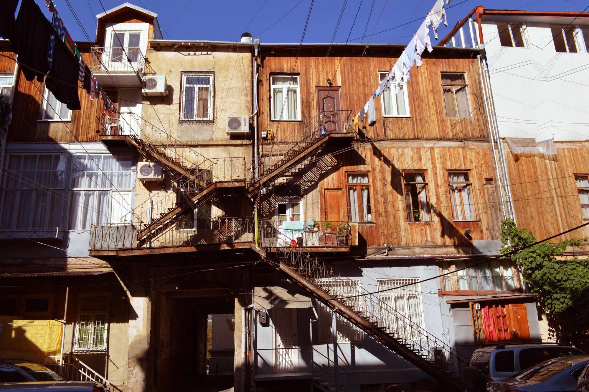 Patio Hostel Tbilisi Exterior photo