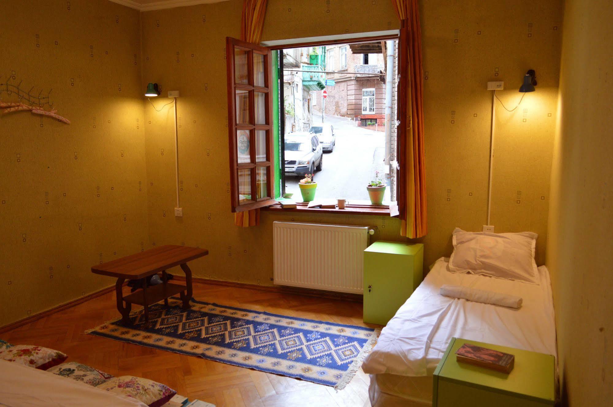 Patio Hostel Tbilisi Exterior photo